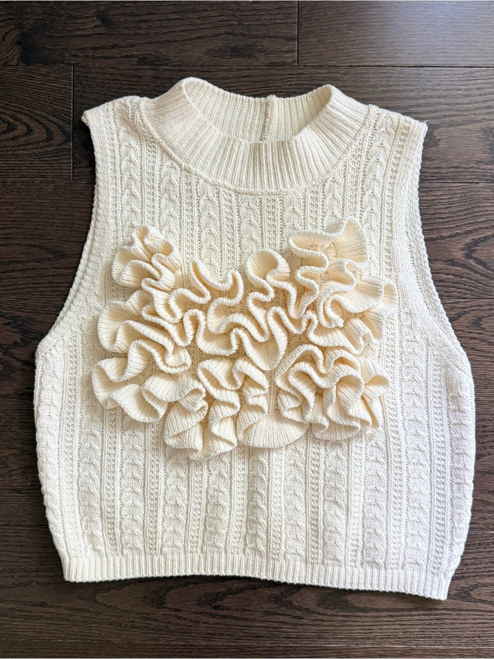 Zara Cream Ruffle Cable-Knit Sleeveless Turtleneck Sweater Vest